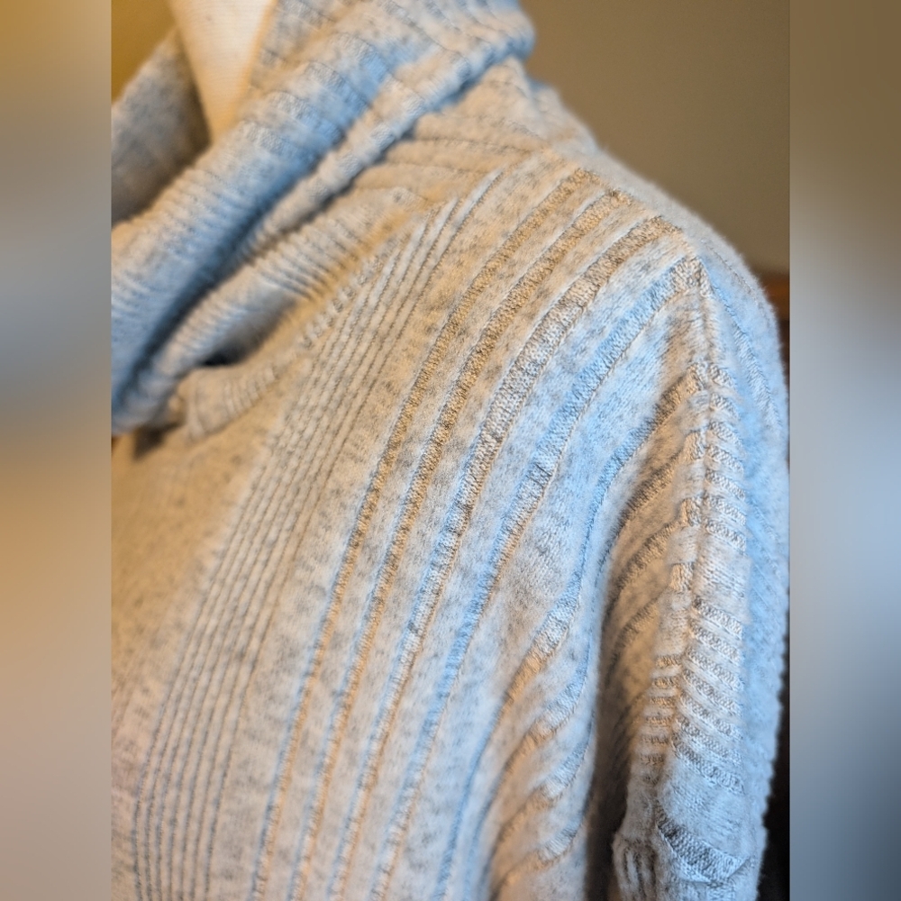Simply Vera Wang Wind Chime Gray Ribbed Cowl Turtleneck Sweater Sz XL - Picture 4 of 13